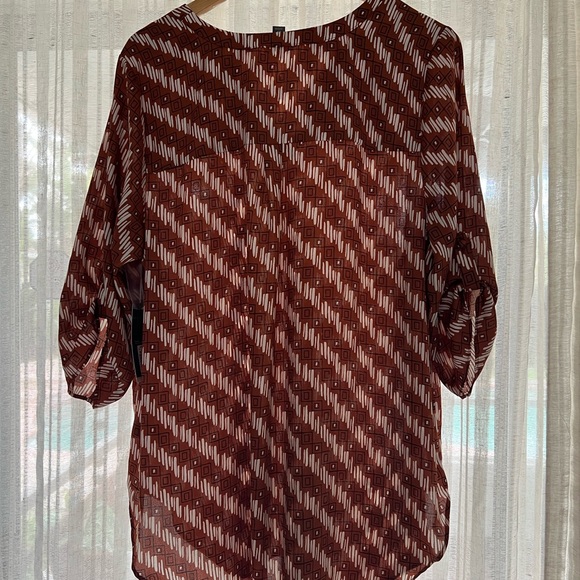 Worthington Brown and White Button Sleeve blouse - Picture 2 of 5